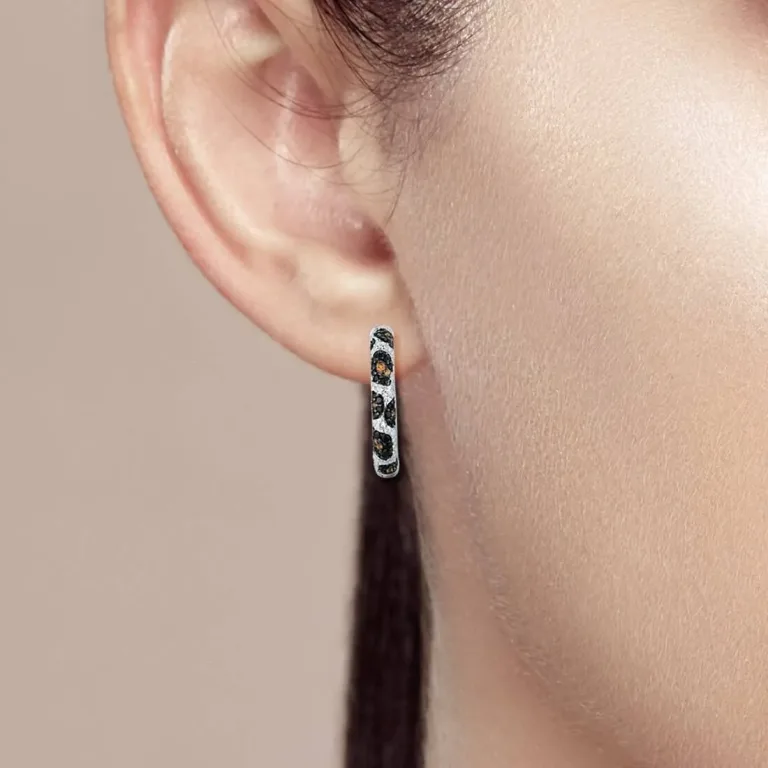 Klapp-Creolen mit funkelnden Zirkonia in Leopardenmuster | 925 Silber Ohrringe brand: Santuzza