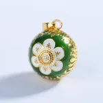 Vergoldeter grüner Engelsrufer mit Blüte, Lederband oder Halskette | Schwangerschafts-Klangkugel ・thema: Frühling