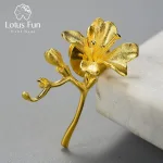 Kleine Blumen-Brosche (Freesie) in Gold oder Silber, Blüten Pin | 925 Silber Brosche brand: Lotus Fun