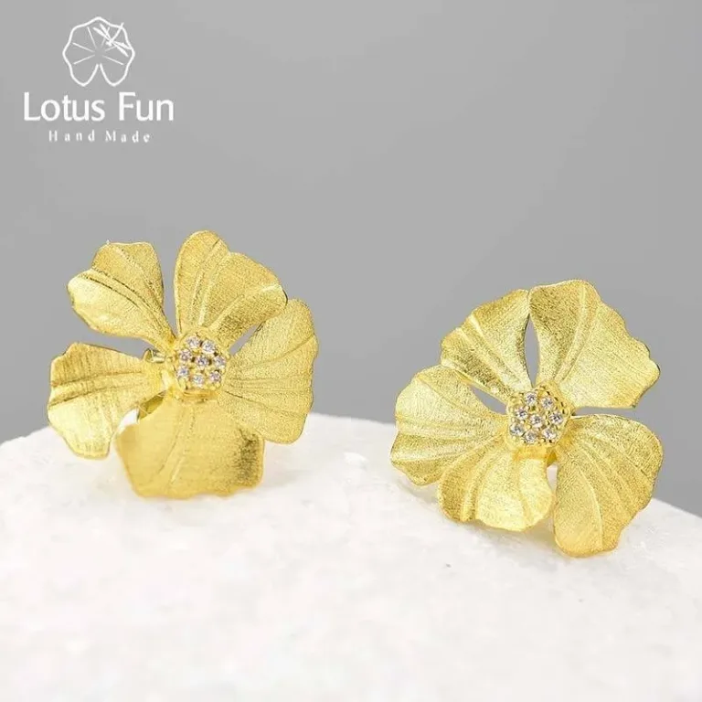 Traumhafte Blüten-Ohrstecker mit Zirkonia-Kristallen, 18k-vergoldete 3D Blumen | 925 Silber Ohrringe brand: Lotus Fun