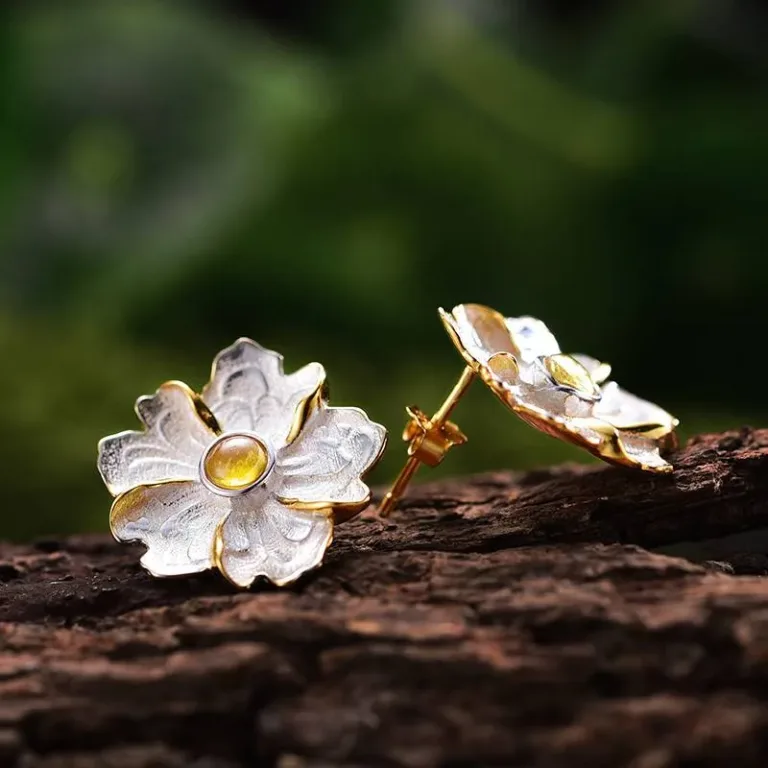 Große Blüten-Ohrstecker mit farbigem Turmalin, 18k-vergoldete 3D Blumen | 925 Silber Ohrringe brand: Lotus Fun