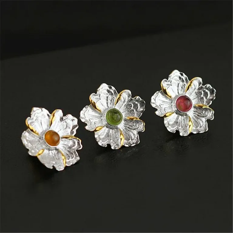 Teilvergoldete Blume mit Turmalin, natürlich mattierte Blüte | 925 Silber Brosche brand: Lotus Fun