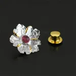 Teilvergoldete Blume mit Turmalin, natürlich mattierte Blüte | 925 Silber Brosche brand: Lotus Fun