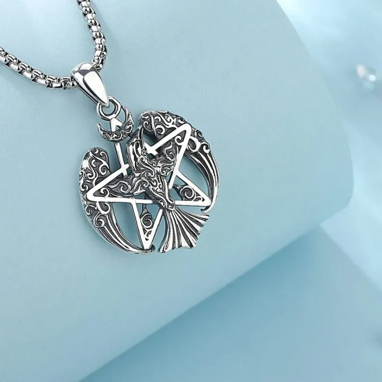 Magischer Rabe im Pentagramm, Mond Talisman oder Amulett | 925 Vintage Silber Anhänger brand: Eudora