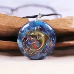 Delfin Orgonit, Blauer Leuchtstein-Anhänger mit Quarz und Perlmutt! Energie Halskette | Orgon Schmuck brand: OneQuarter