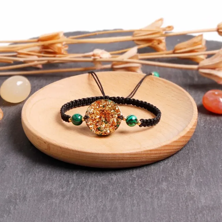 Orgonit Armband mit Shri Yantra: Tigerauge oder grüner Malachit, verstellbar | Tantra Orgon-Energie Schmuck brand: OneQuarter