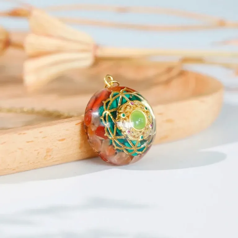 Rot-grüner Orgonit für das goldene Herz-Chakra! Malachit + Achat, Energie Halskette | Reiki Orgon brand: OneQuarter