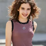 Blauer Phönix! 3D Feuervogel an Lapislazuli Hexagon-Kristall, Fantasy Halskette | Edelstein Anhänger brand: Eudora