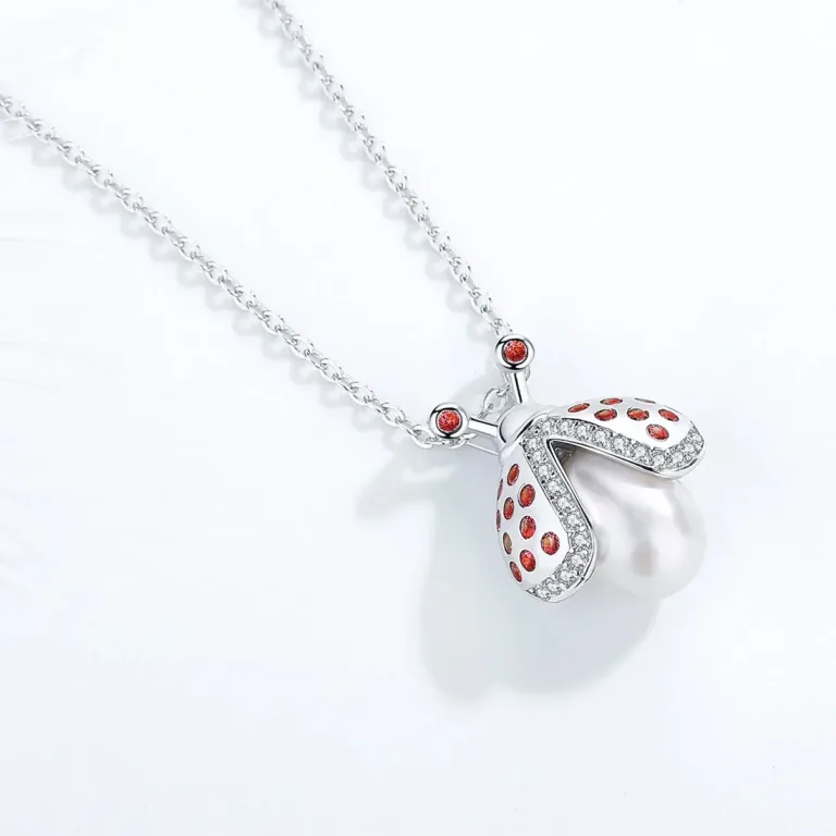 Biene mit Süßwasser-Perle, 3D Zirkonia Halskette in Lila, Schwarz, Blau, Grün, Rot | 925 Silber Anhänger brand: Kaletine