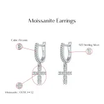 Moissanit Kreuz Ohrhänger, kleine Klappcreolen aus 925 Silber mit Brillant Kristall-Kreuzen. Silberne Creolen mit Zirkonia-Kreuz Anhänger.