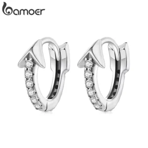 Zirkonia-Pfeile! Kleine Creolen aus 925 Silber mit funkelnden Kristallen. Liebespfeil-Ohrringe, Silberohrringe, Ohrschmuck.