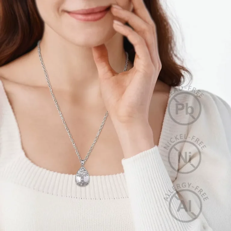 Lebensbaum Liebespaar Halskette auf Quarz-Kristall Tropfen. Paar-Schmuck mit filigranem Lebensbaum-Motiv, romantisch und elegant.