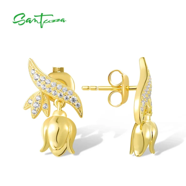 Goldene Maiglöckchen Ohrstecker mit Zirkonia. 925 Silber Ohrringe im Frühlingsdesign. Blumen Ohrhänger mit funkelnden Akzenten.